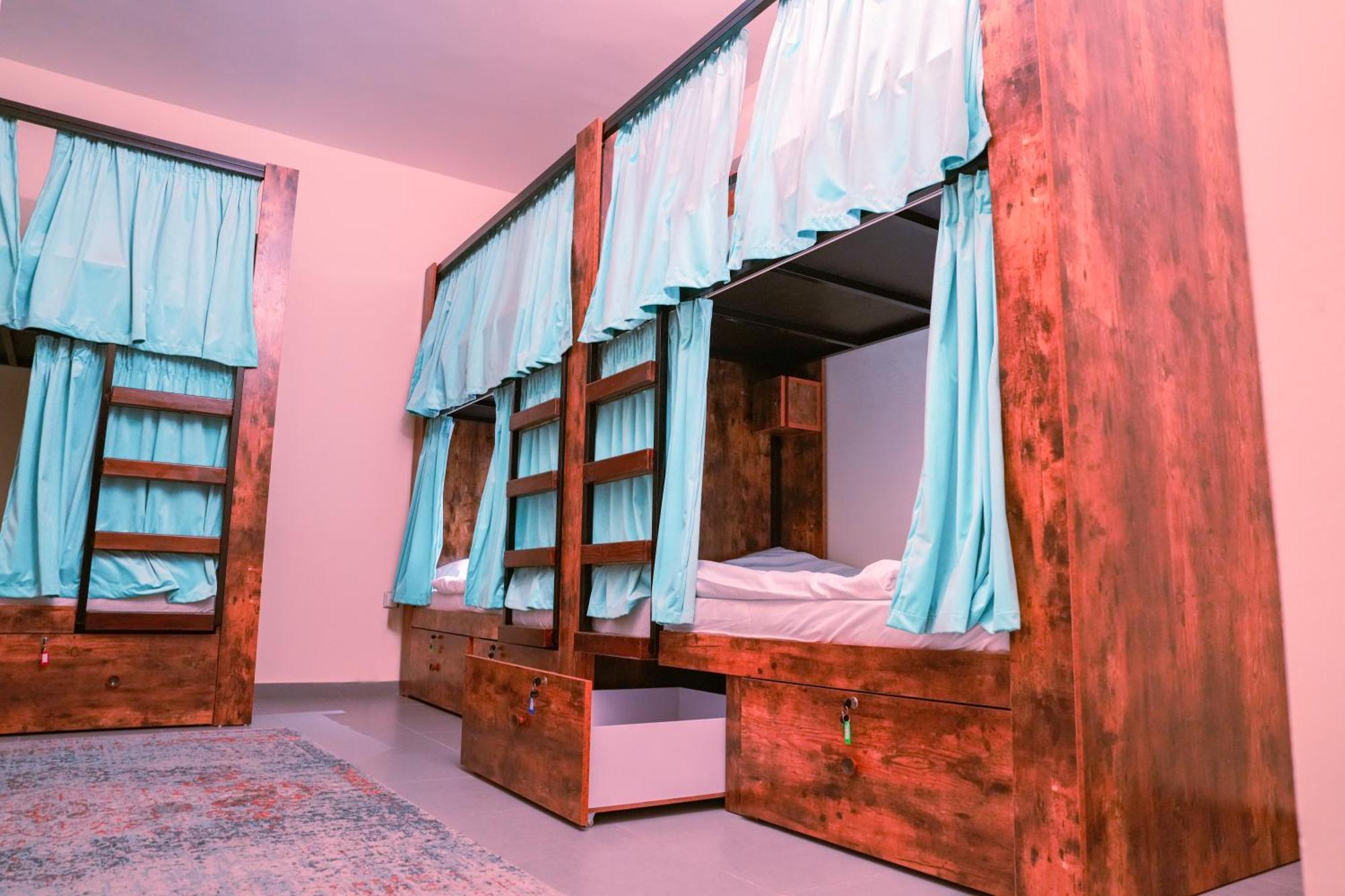 The Villa Hostel - By Lunar Abu Dhabi Buitenkant foto