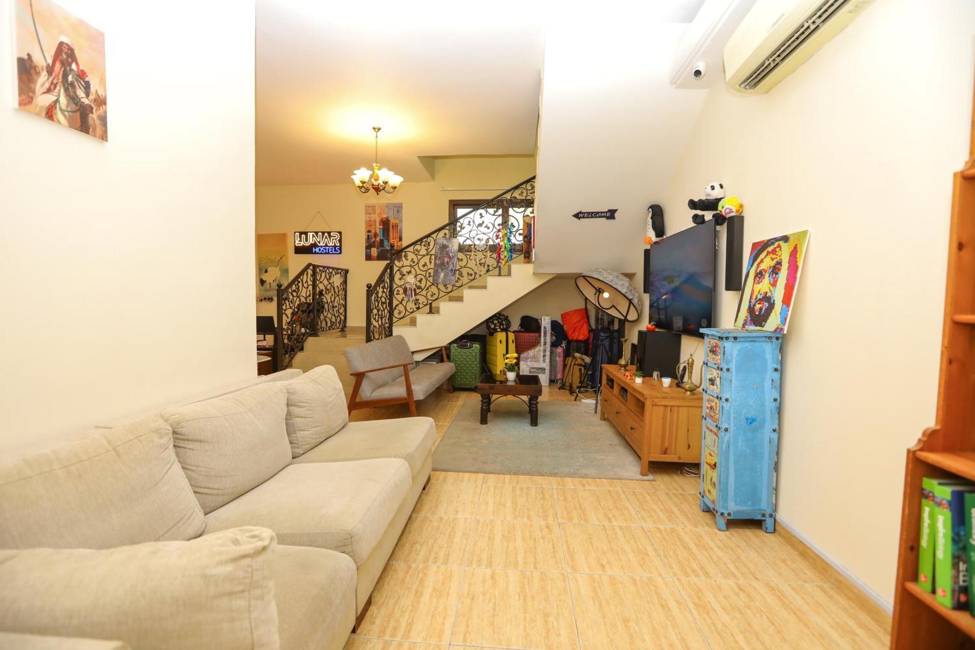 The Villa Hostel - By Lunar Abu Dhabi Buitenkant foto